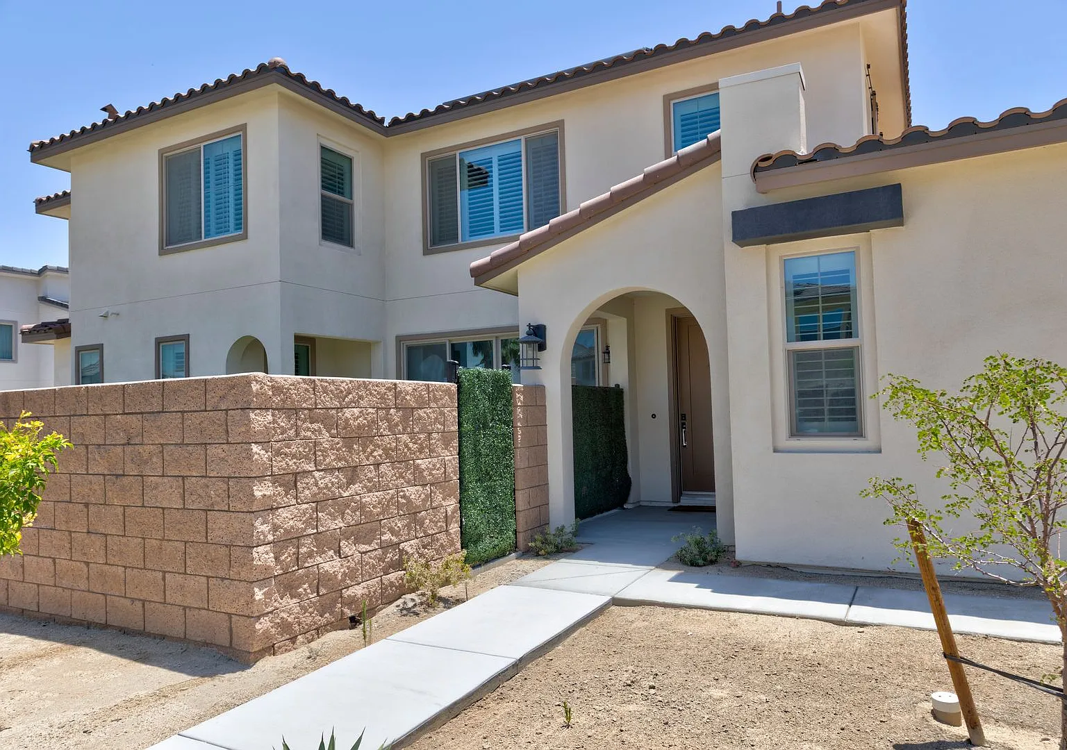 Lux Home Palm Desert Resort Living — Photo 1
