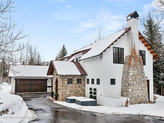 3rd image of 256 Twining Flats Rd