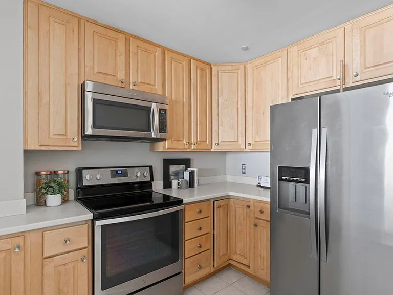 510 Glenwood Ave #402 — Photo 7
