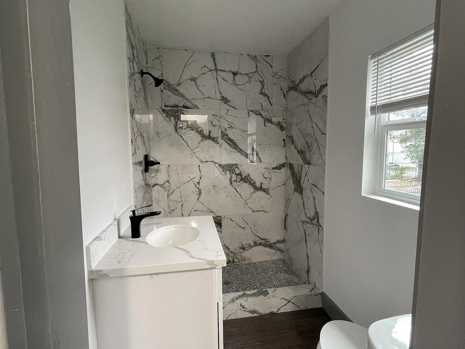 3415 Jackson St — Photo 4