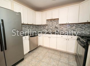 27-16 12th St #1, Astoria, NY 11102