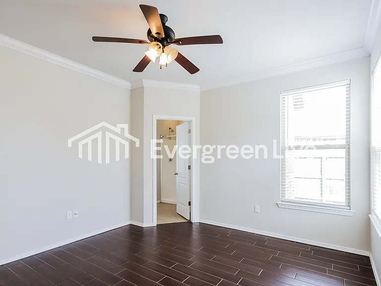 252 S Tamarind Cv — Photo 11