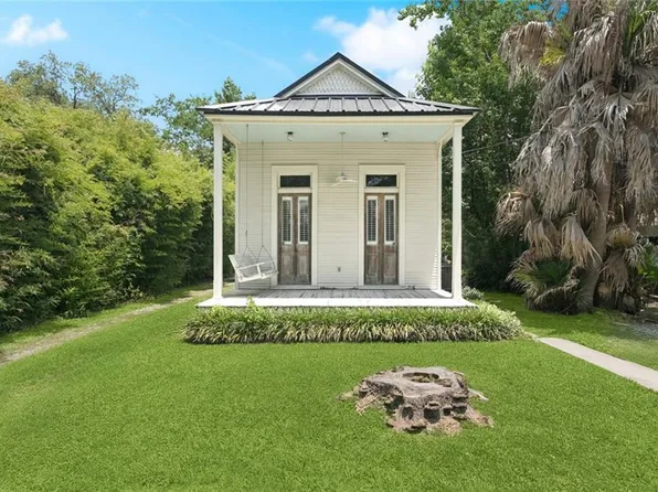 2027 Monroe St, Mandeville, LA 70448