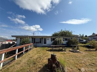 1309 29th St, Anacortes, WA