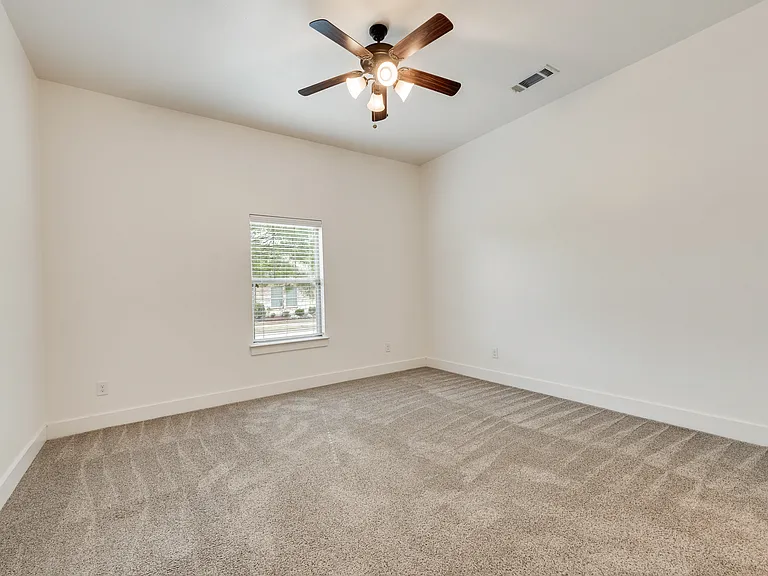 3009 Solana Cir — Photo 13
