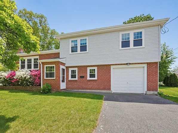103 Lane Dr, Norwood, MA 02062