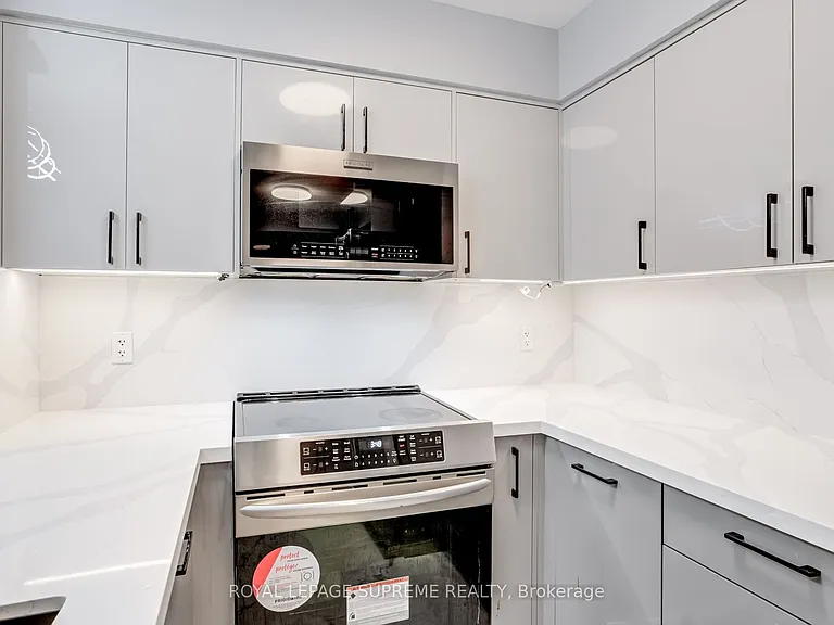 872 Sheppard Ave W #301 — Photo 6