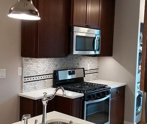 4th image of 118 N Galapago St