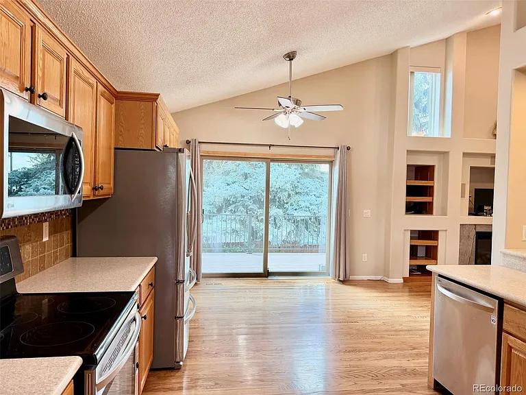 5922 Instone Cir — Photo 5