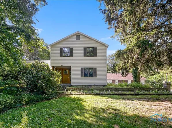 877 Pearl St, Bowling Green, OH 43402
