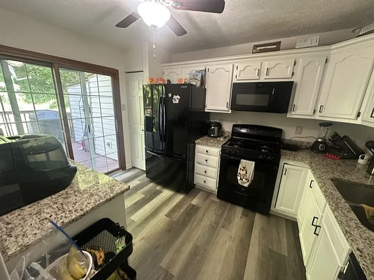 3024 Estate Dr — Photo 21