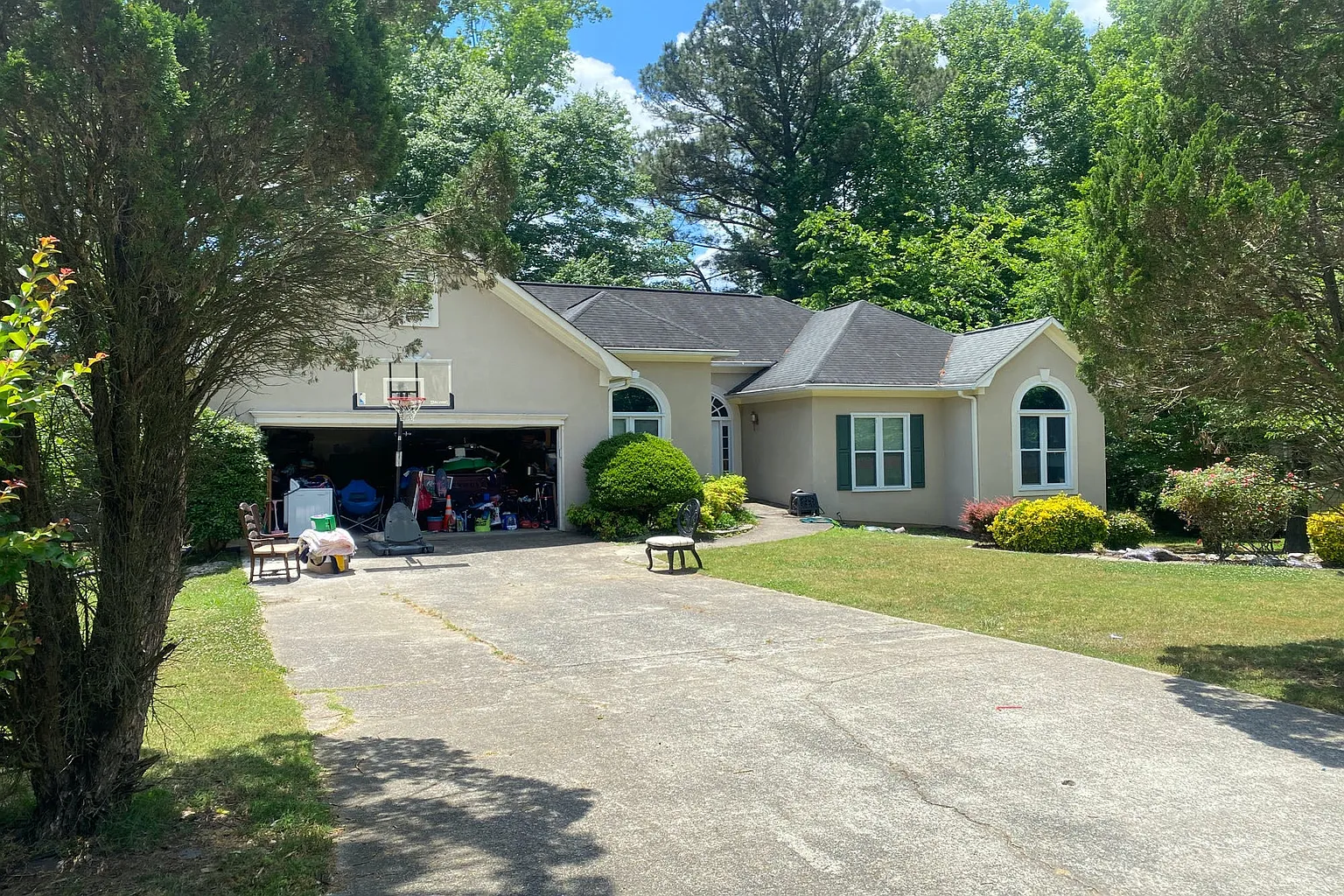 1096 Wynford Cmns SW photo 1