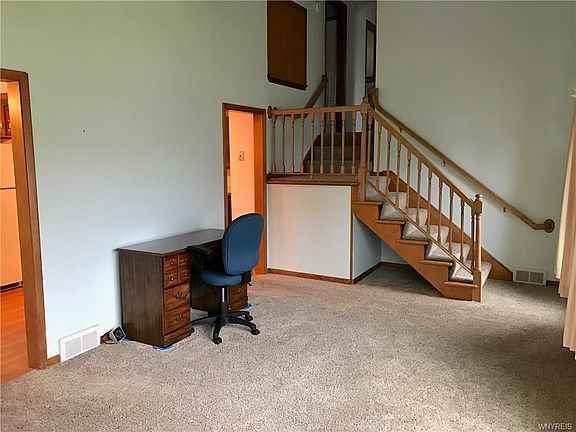 5th image of 262 Park Forest Dr