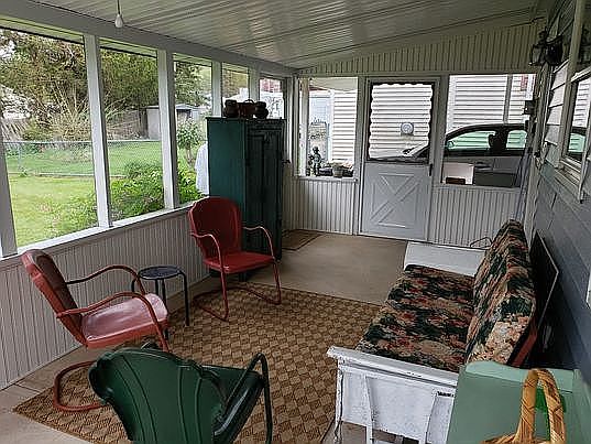 5th image of 533 Sylvan Dr