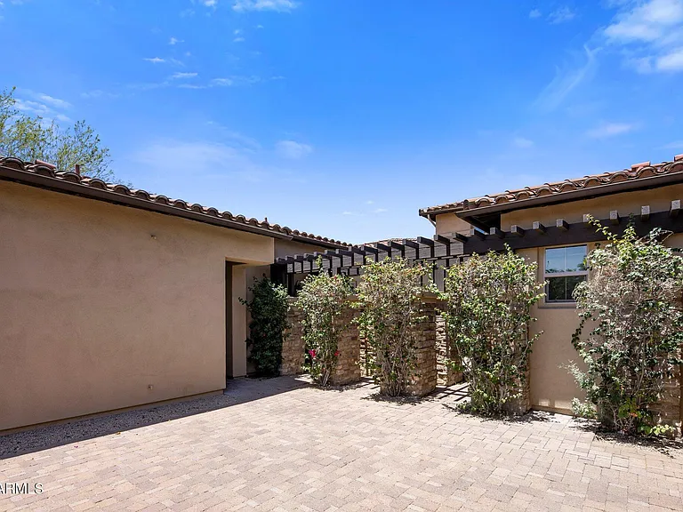 8184 E Wingspan Way — Photo 35