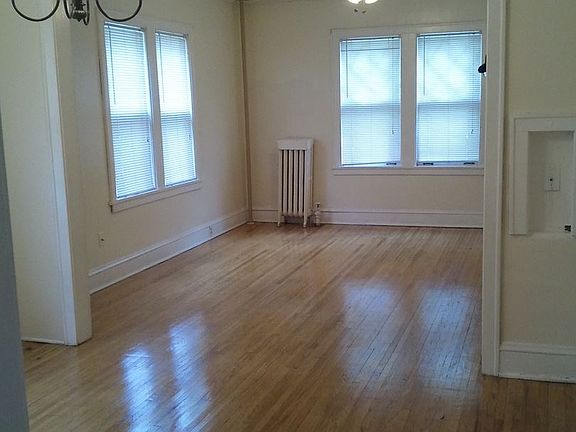 3rd image of 1429 Grand Ave APT 1