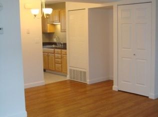 10 Jefferson Ct, Fall River, MA 02720