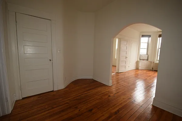 Rented by Douglas Elliman | media 14