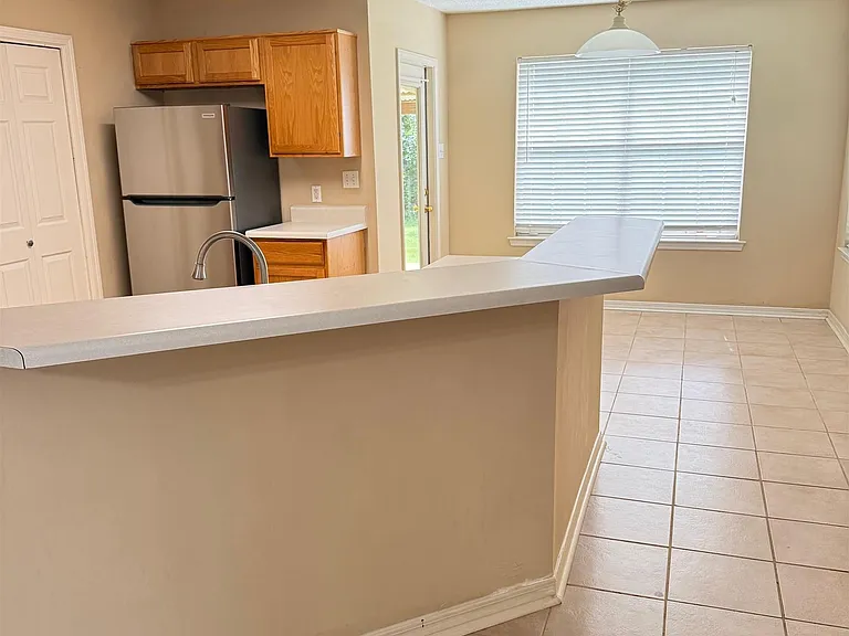 406 Belle Chase Ct S — Photo 10