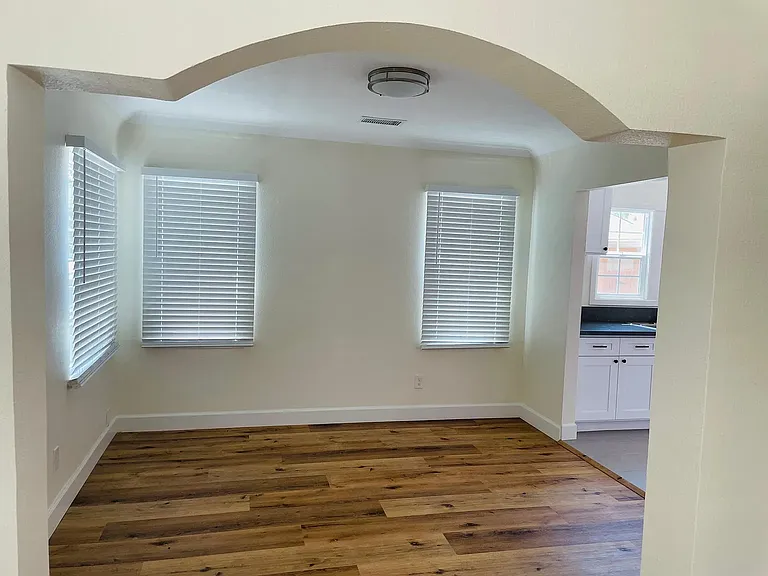621 E Erna Ave — Photo 7