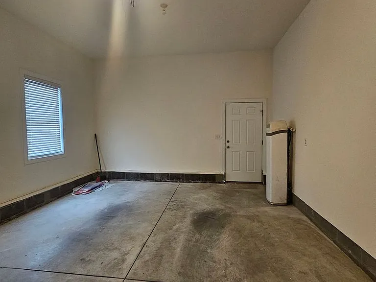 2953 Tub Mill Pond Rd — Photo 2