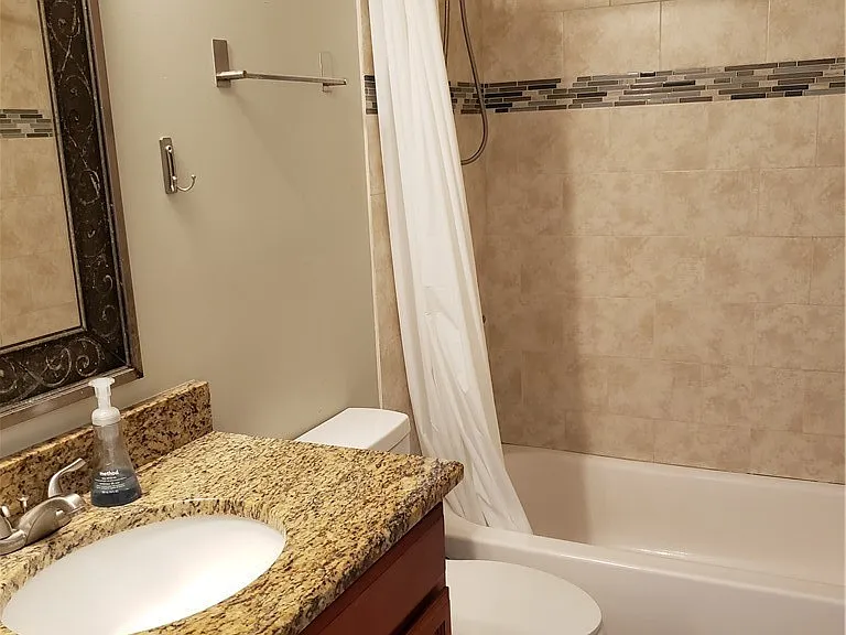 17506 Cherry Ridge Ln — Photo 27