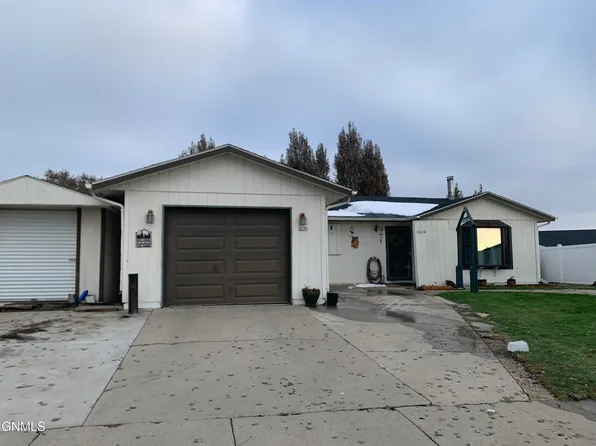 1820 20th Ave W, Williston, ND 58801