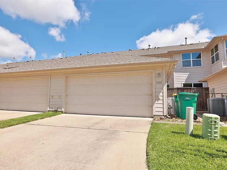9135 Solvista Pass Ln — Photo 29