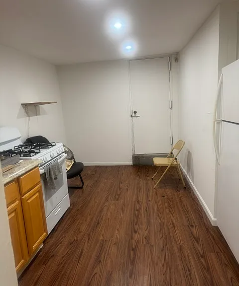 1128 Fteley Ave #BASEMENT — Photo 3