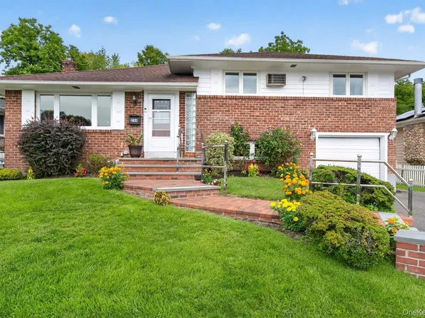 244 Halsey Avenue, Jericho, NY 11753