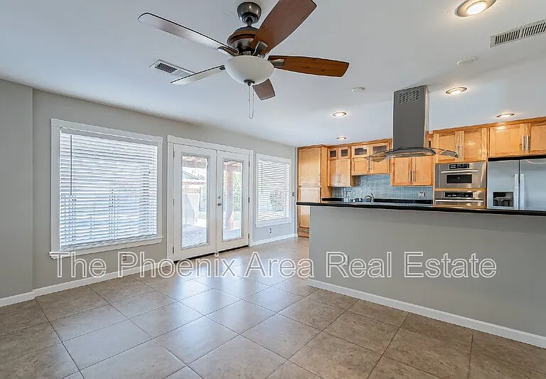 8654 E Windsor Ave — Photo 24