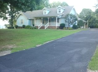 229 Chestnut St, Bradford, TN 38316