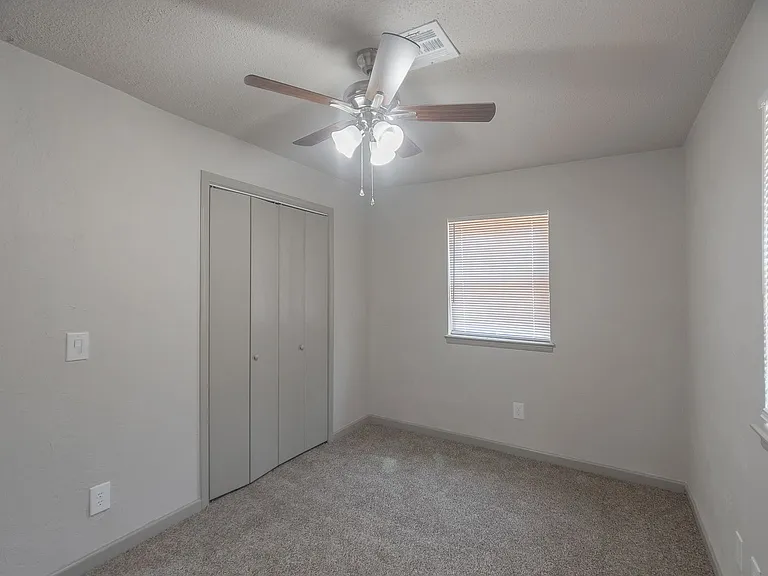 229 Bainbridge Rd — Photo 18