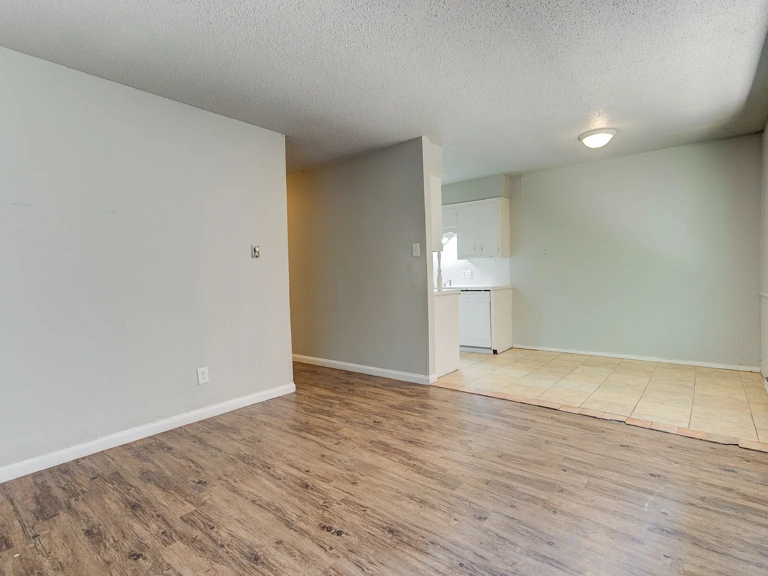The View Apartment — Photo 2