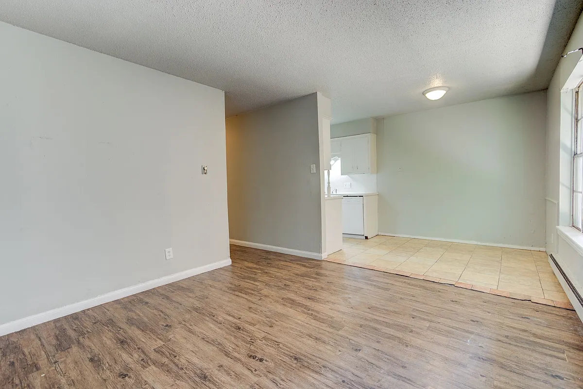Building Photo - The View Apartment
