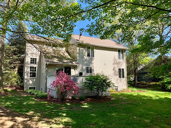 2nd image of 172 Woodwind Dr
