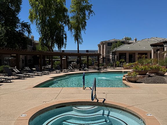 4th image of 5401 E Van Buren St #3135
