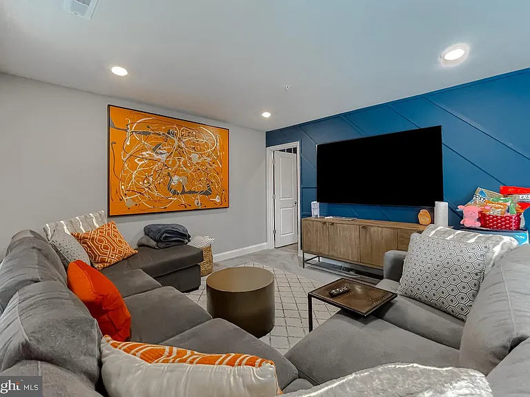 23810 Myrtle Glen Way — Photo 45