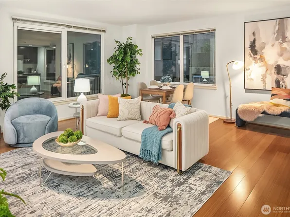 76 Cedar St #405, Seattle, WA 98121