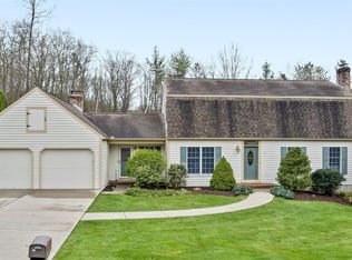 18 Azalea Dr, Apalachin, NY 13732