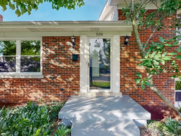 536 Hollyhill Dr, Lexington, KY 40503