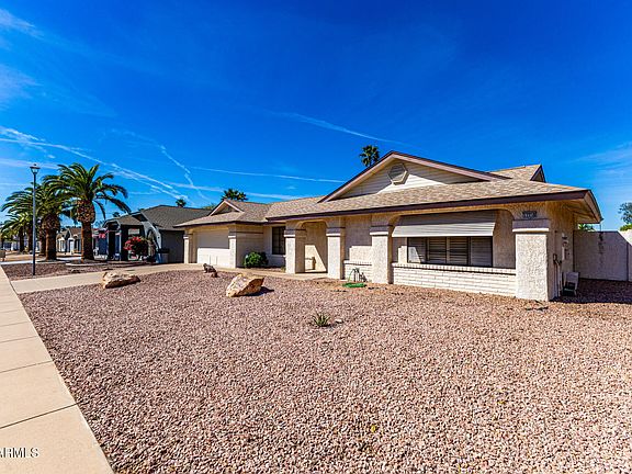 3rd image of 17218 N DESERT GLEN Drive