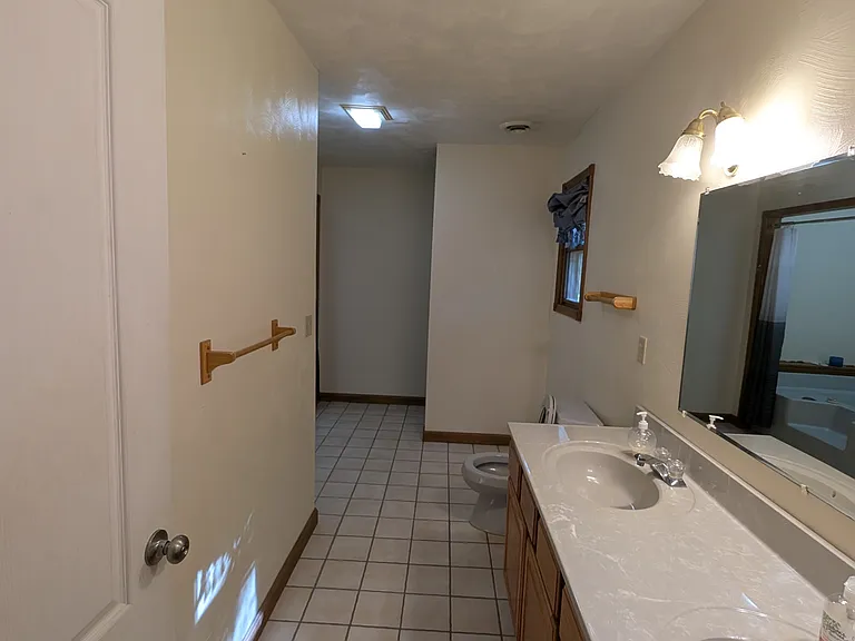 2633 Bay Rd — Photo 14