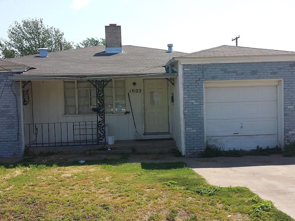 1st image of 1002 N Woodland St