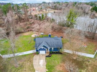 7001 Blue Water Ct, Holly Springs, NC 27540