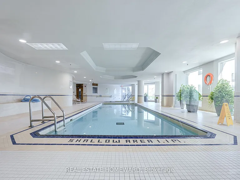 300 Bloor St E #611 — Photo 32