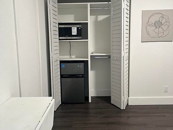 2nd image of 2300 NW 6th St APT 4