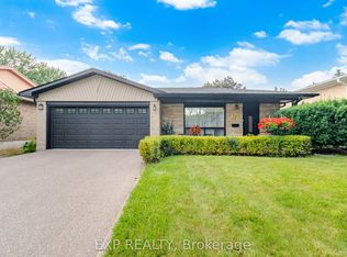 357 Karen Park Cres, Mississauga, ON L5A 3C8