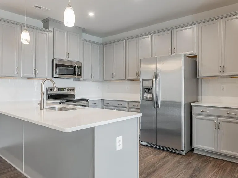 2618 Lassen Walk #A — Photo 18