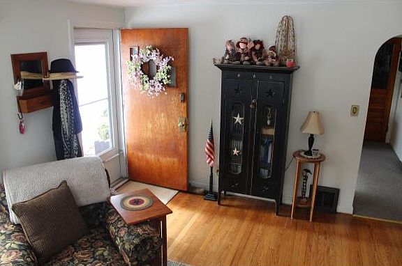 2nd image of 213 Hazel Dr